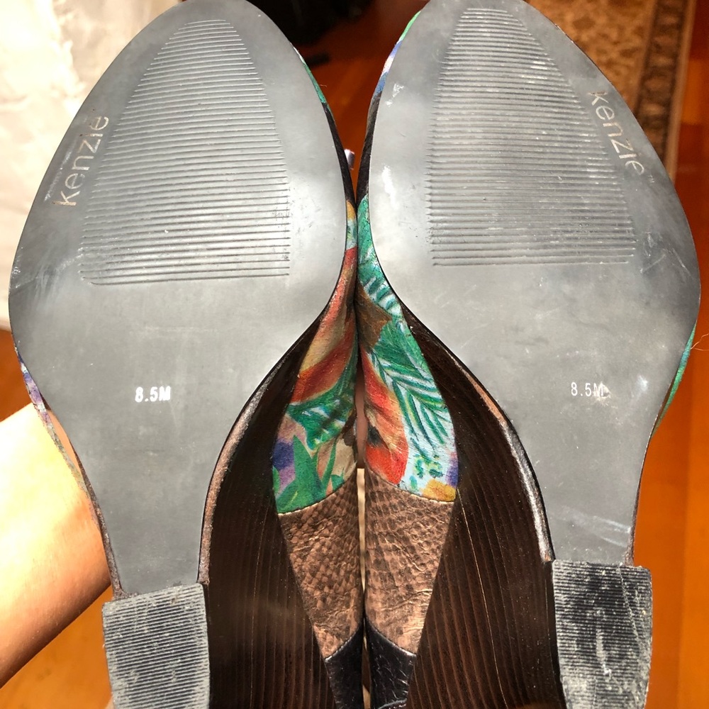 Kenzie wedge sandal - Picture 5 of 5